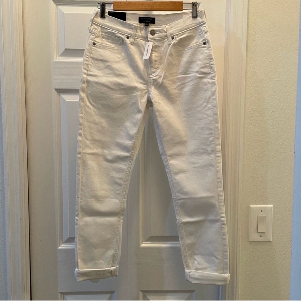Banana Republic White Girlfriend Jeans 26Tall
